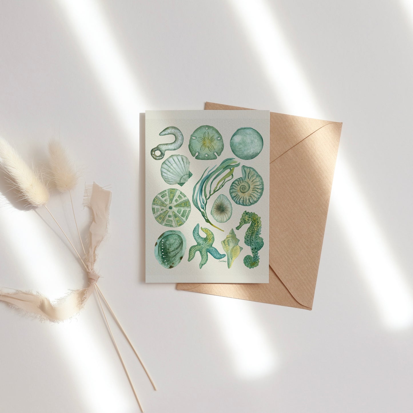 Coastal Treasures Greeting Card – Blank Seashell & Seahorse Illustration – Ocean-Inspired Stationery 4x5.5